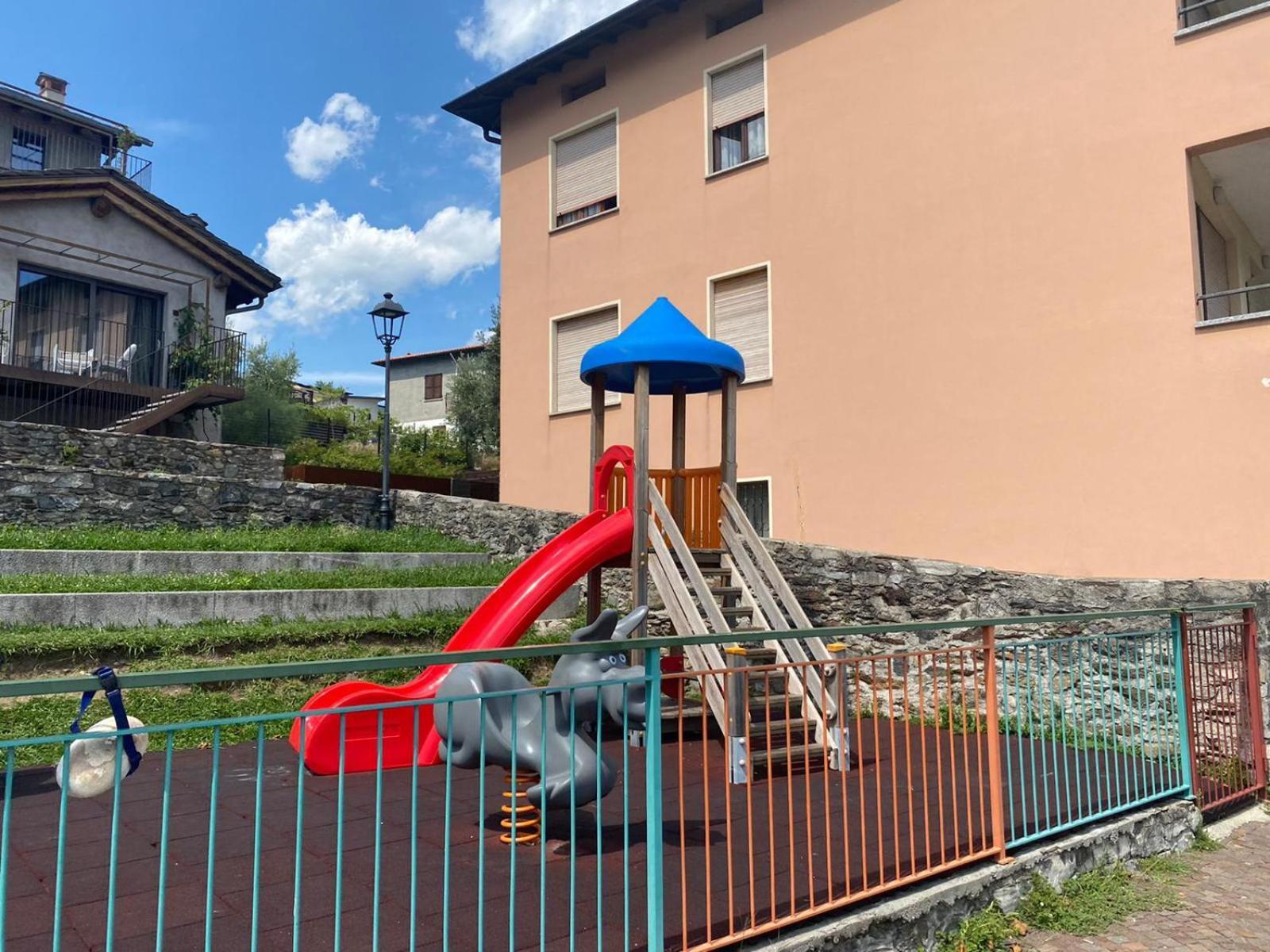 The Rose - Apartment Front Lake Cremia Екстериор снимка